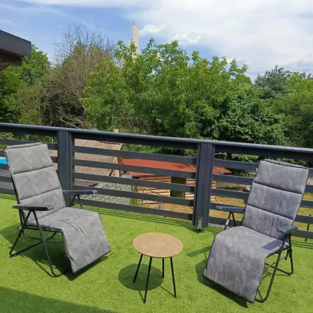 アパート U Eli Z Prywatnym Tarasem オシフィエンチム