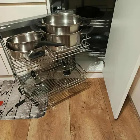 U Eli Z Prywatnym Tarasem アパート